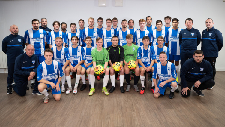 EFFECTIF SENIORS SAISON 2021-2022 EFFECTIF SENIORS SAISON 2021-2022