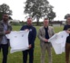 Remise des tee-shirts par notre nouveau sponsor