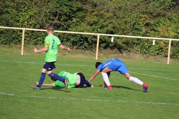 817F8A73-A3BE-48DE-B3E5-43ABE99858E1 817F8A73-A3BE-48DE-B3E5-43ABE99858E1