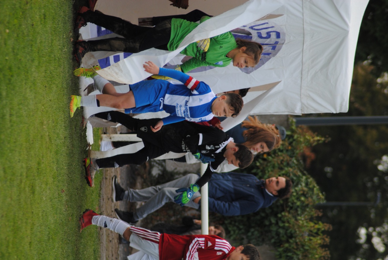 F9098324-13AB-4FD3-B0ED-07BB58000341 F9098324-13AB-4FD3-B0ED-07BB58000341