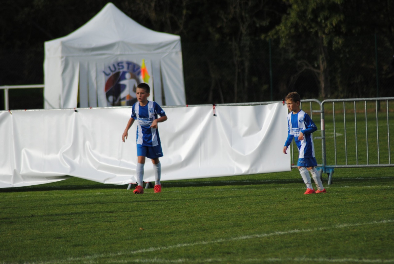 2B73D54A-B334-4A87-BF32-209590851E09 2B73D54A-B334-4A87-BF32-209590851E09